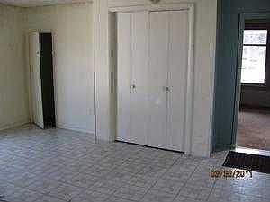 5th image of 108 S Franklin St