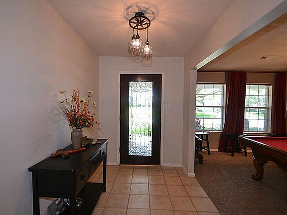 3rd image of 863 Victoria Lakes Dr