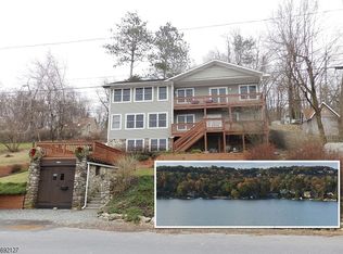 15 Maple Pkwy, Sparta, NJ 07871