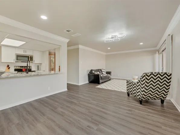 532 E Avenue J APT A, Grand Prairie, TX 75050