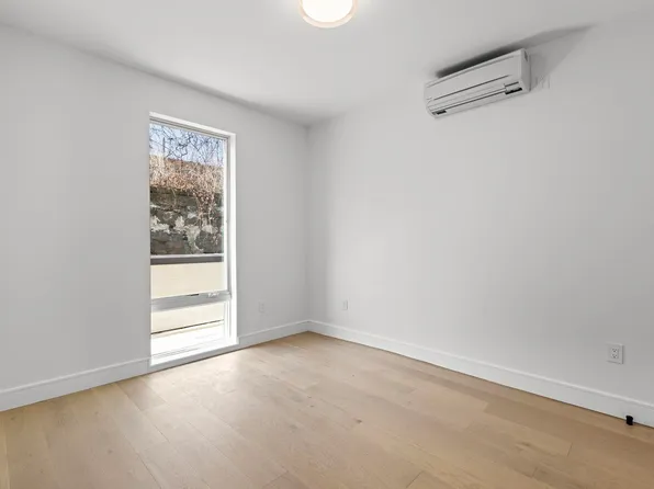 391 1st Street image 14 of 28