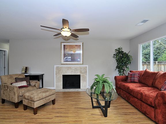 Rich Laminate Flooring