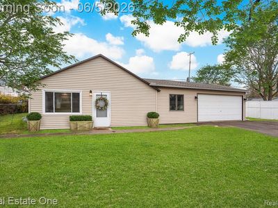 2762 Emmons Ave, Rochester Hills, MI, 48307