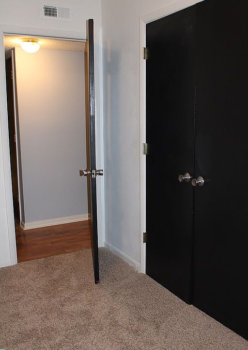 1st image of 128 Gowen Dr