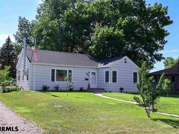 706 S Howard St, Kimball, NE 69145