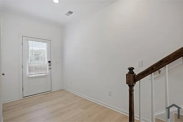 3 bed, 1714 sqft, $2,650 — Photo 4