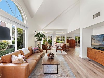 12 Calle Maria, Rancho Santa Margarita, CA, 92688