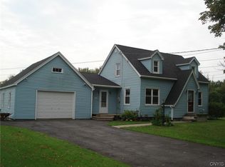 402 Shackelton Point Rd, Bridgeport, NY 13030