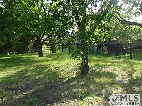 2nd image of 1304 Sunset Dr