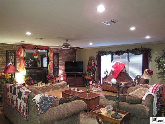 3rd image of 105 Fernwood Dr