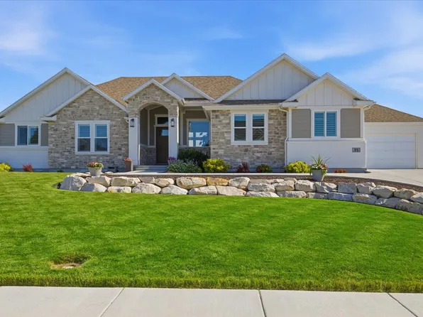 21 Pier Pl, Stansbury Park, UT 84074