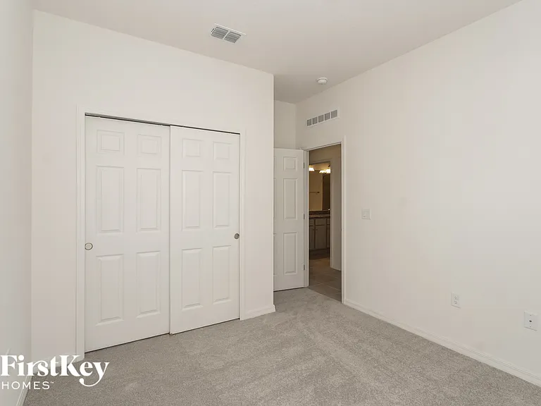 430 Reina Way — Photo 12