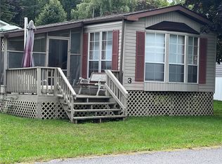 735-3 E Lake Rd, Penn Yan, NY 14527