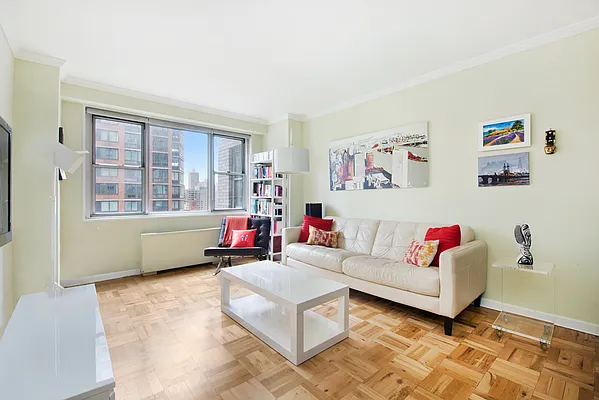 Rented by Compass | media 2