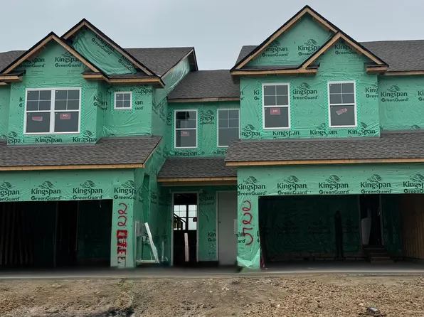225 Huntington Dr, Waconia, MN 55387