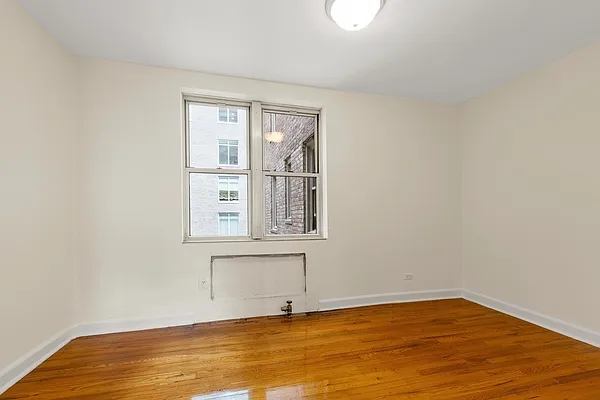 Rented by MNS | media 4