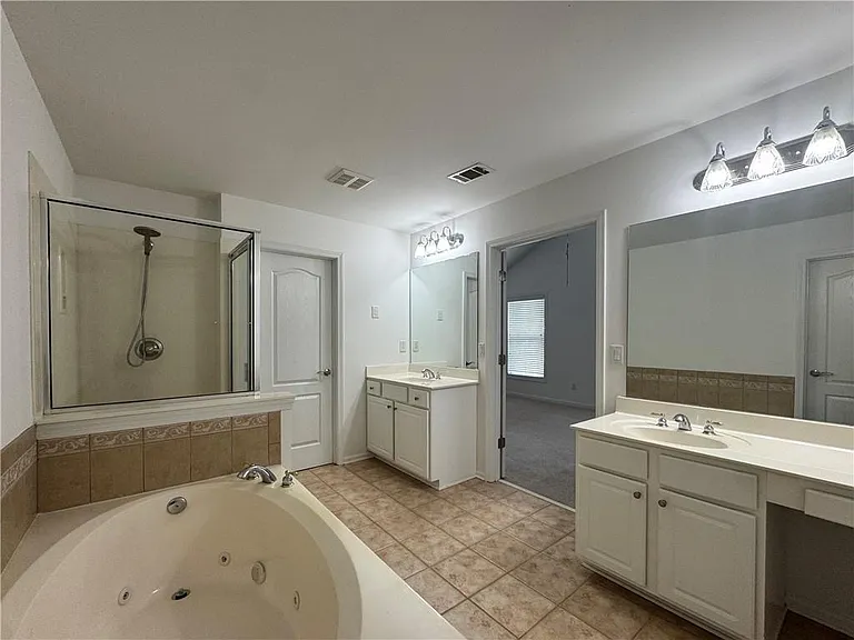 2545 Gadsen Walk — Photo 17