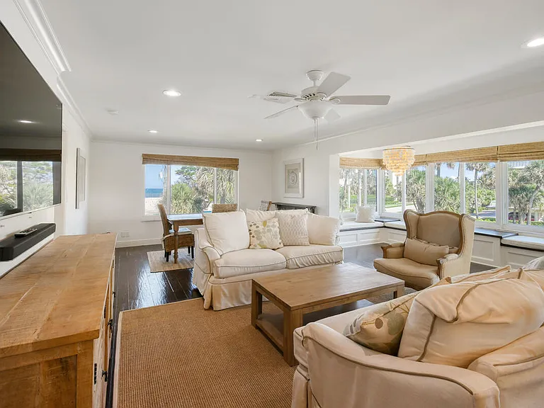 325 Beach Rd #301 — Photo 20