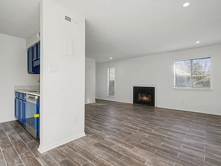 6148 Heath Ridge Ct — Photo 4