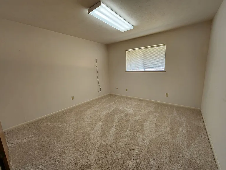 2604 Buckingham Dr — Photo 25