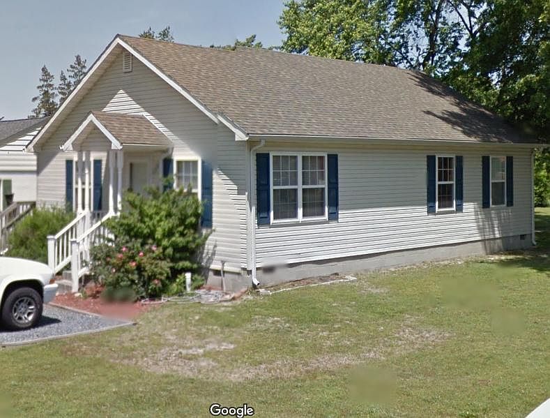 1st image of 605 N Phillips St