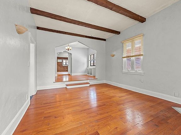 3rd image of 8241 166th St