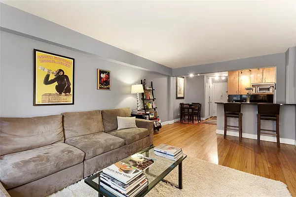 Rented by Douglas Elliman | media 3