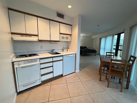 2nd image of 5703 Sunset Dr #5703