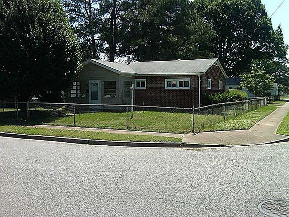 2nd image of 2625 Belle St