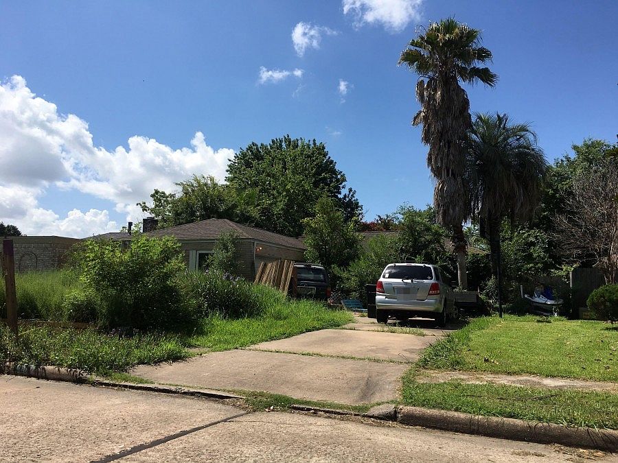 1st image of 10515 Adamsborough Dr