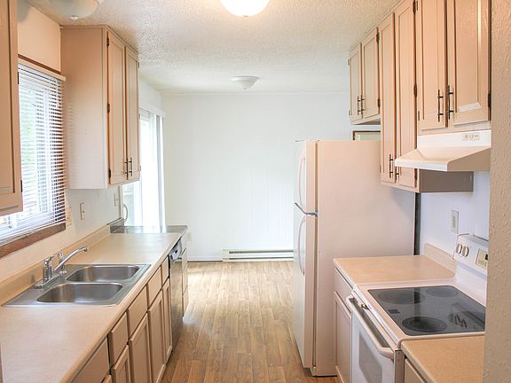 4th image of 3109 Covent Garden St S