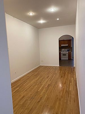 2nd image of 570 Manhattan Ave #2L