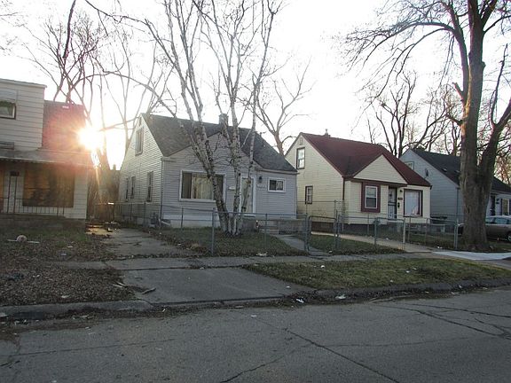 3rd image of 19474 Archdale St