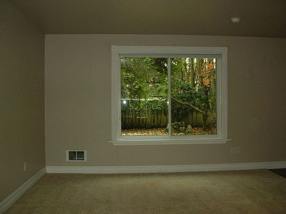 5th image of 5604 172nd Pl SW