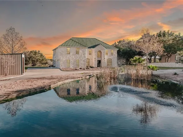 194 Panorama Ln, Victoria, TX 77905