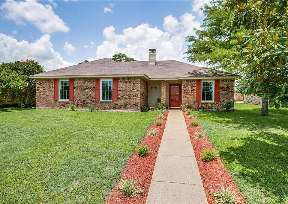 1st image of 1115 Heather Wood Dr