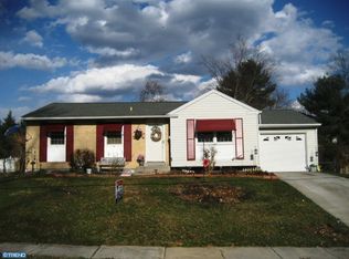 377 Wedgewood Dr, Turnersville, NJ 08012