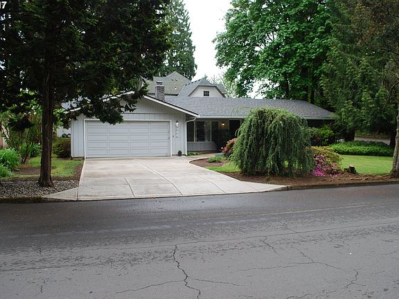 4th image of 5305 NE Issler St