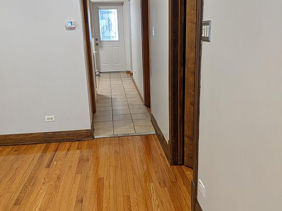 3rd image of 4246 N Lawndale Ave Floor 1