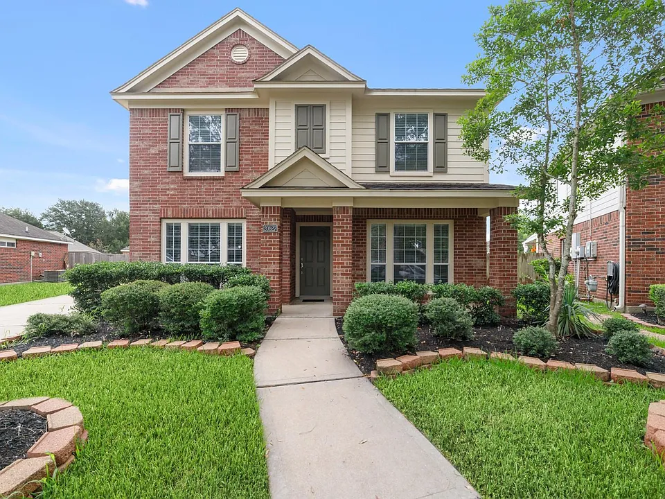 20527 Port Bishop Ln