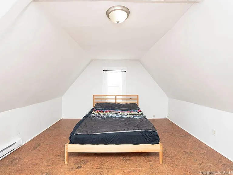 15 Allison Ave — Photo 31