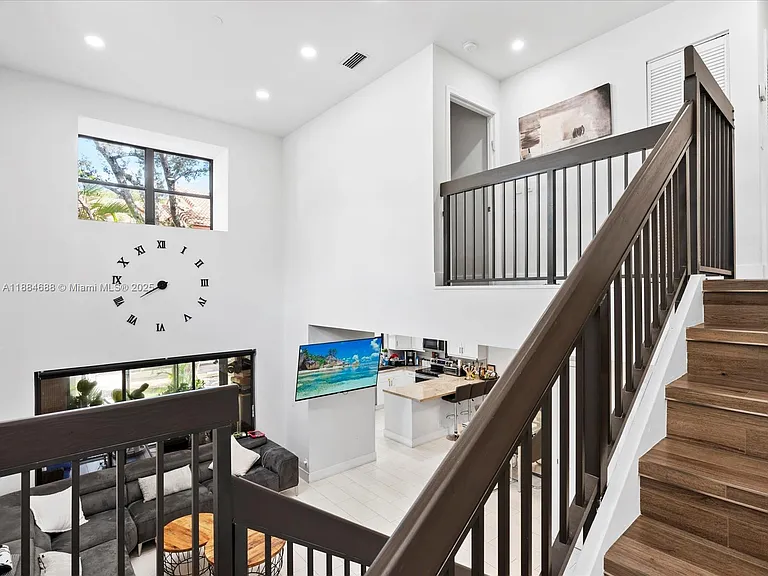 3400 Emerald Oaks Dr — Photo 10