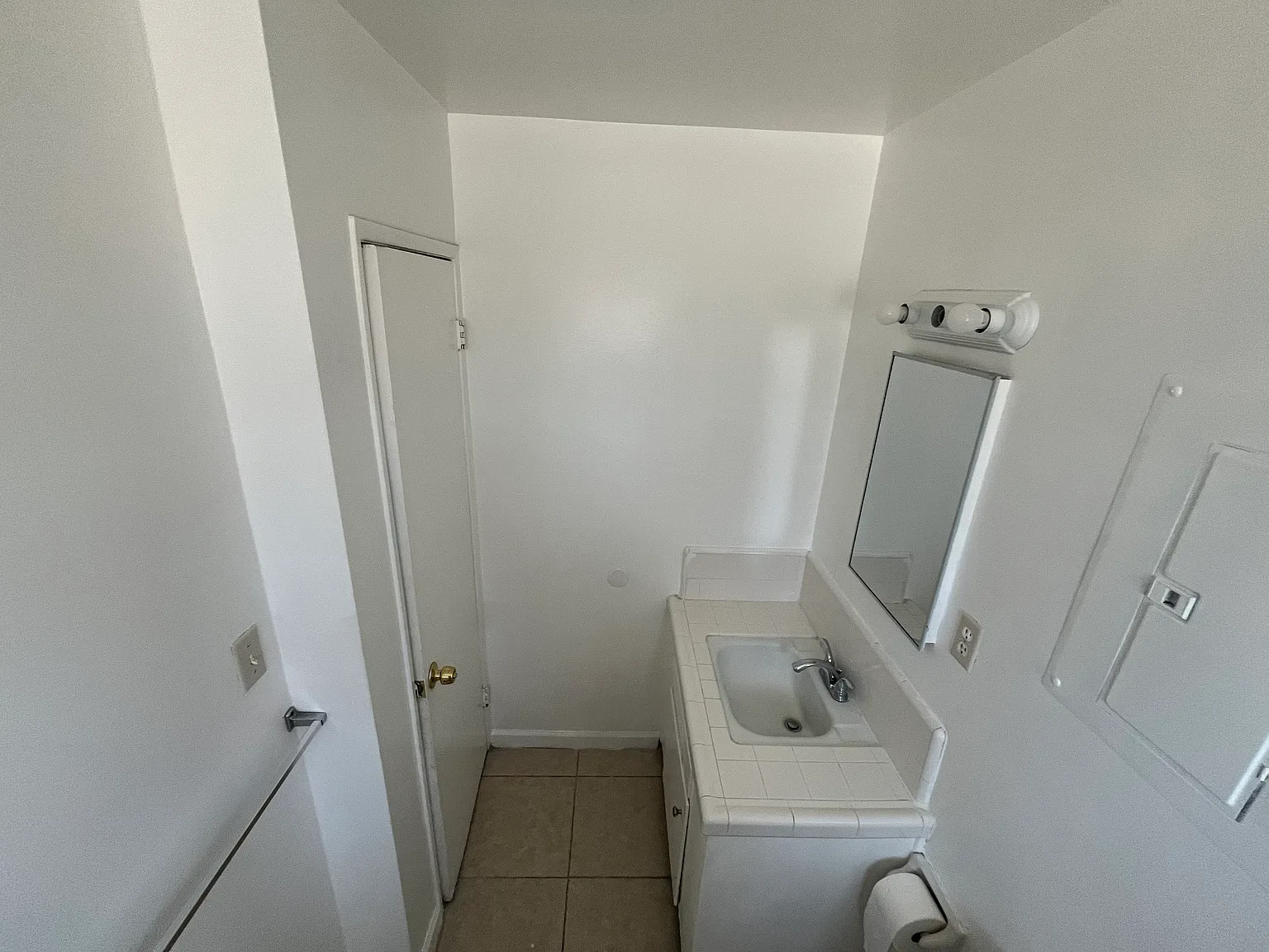 2 bed, 800 sqft, $850 — Photo 3
