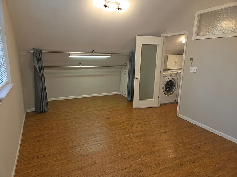 604 Florence Ave — Photo 8