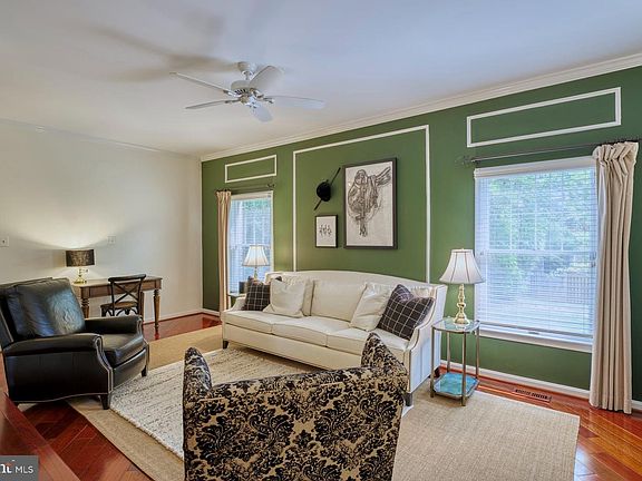 5th image of 2939 Oakborough Sq