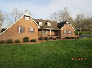 218 Woodland Way, Grayson, KY 41143