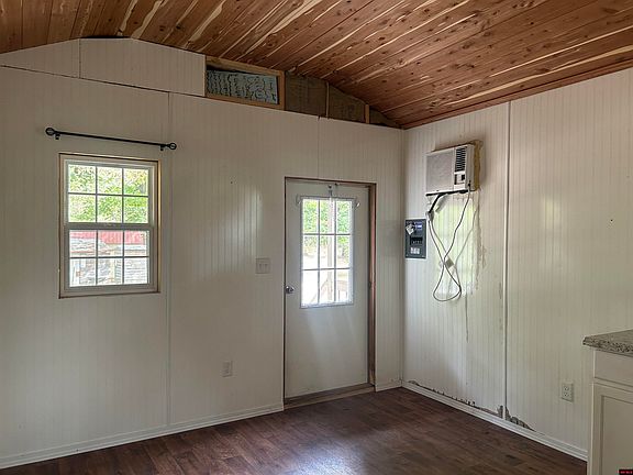 3rd image of 88 Stephens Rd