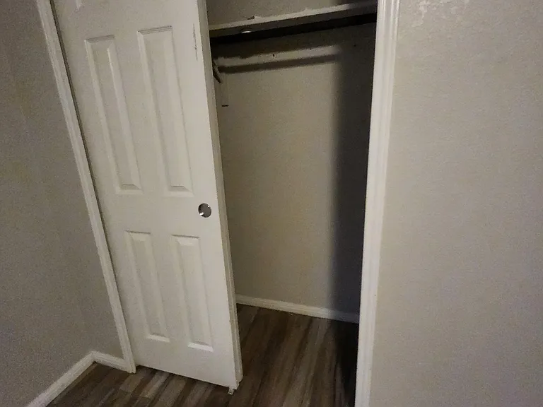 18519 Bandelier Dr — Photo 14