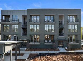 989 Bibbs Cir NW #25, Atlanta, GA 30318