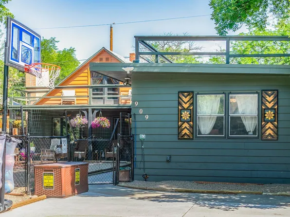 909 Grace Ave, Worland, WY 82401